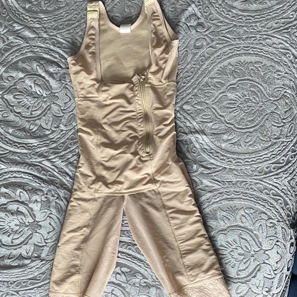 Women's Beige Faja - Picture 1 of 4